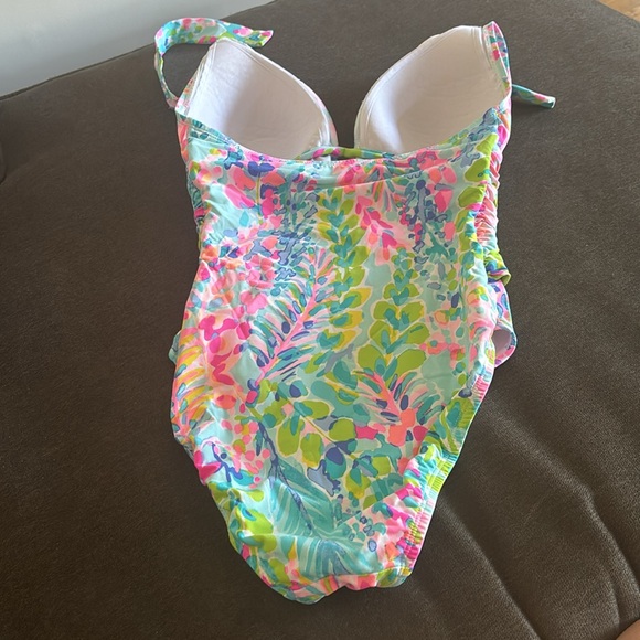 Lilly Pulitzer Lanai Halter One Piece Catch The Wave Swimsuit Blue Pink Size 2 - Picture 5 of 9